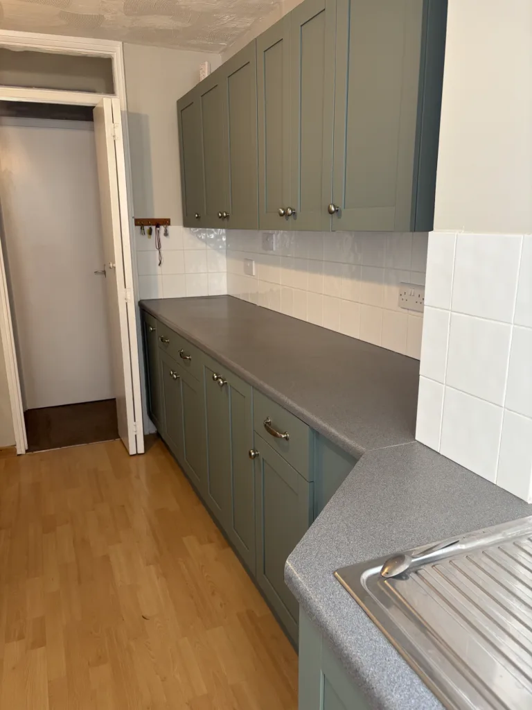 Bowthorpe worktop before vinyl wrapping